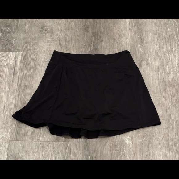 Vuori Baseline Womens S Skirt Black Athletic Tennis Built-In Shorts Pickleball - Picture 4 of 7